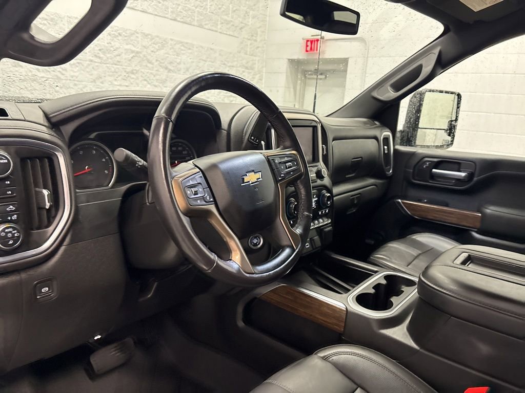 Used 2021 Chevrolet Silverado 3500 High Country image 17