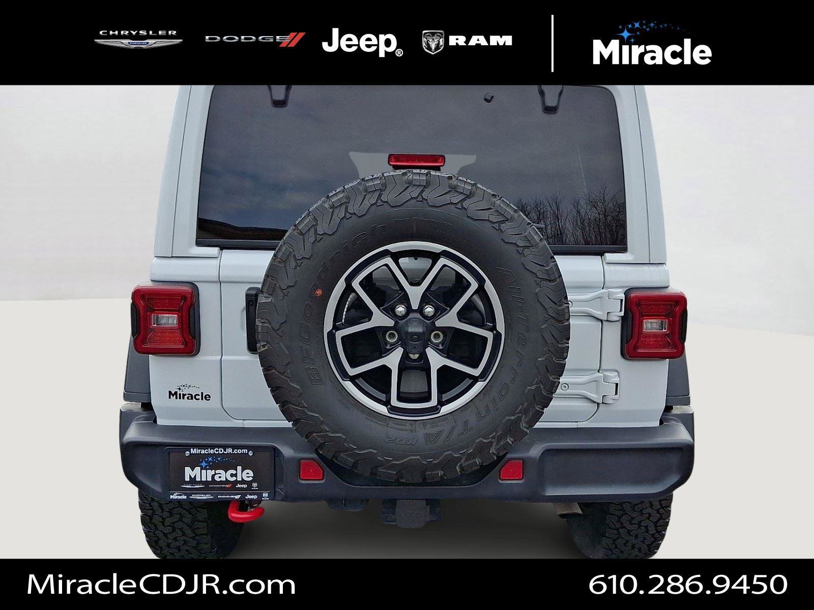 Certified 2025 Jeep Wrangler Unlimited Rubicon w/ Convenience Group image 5