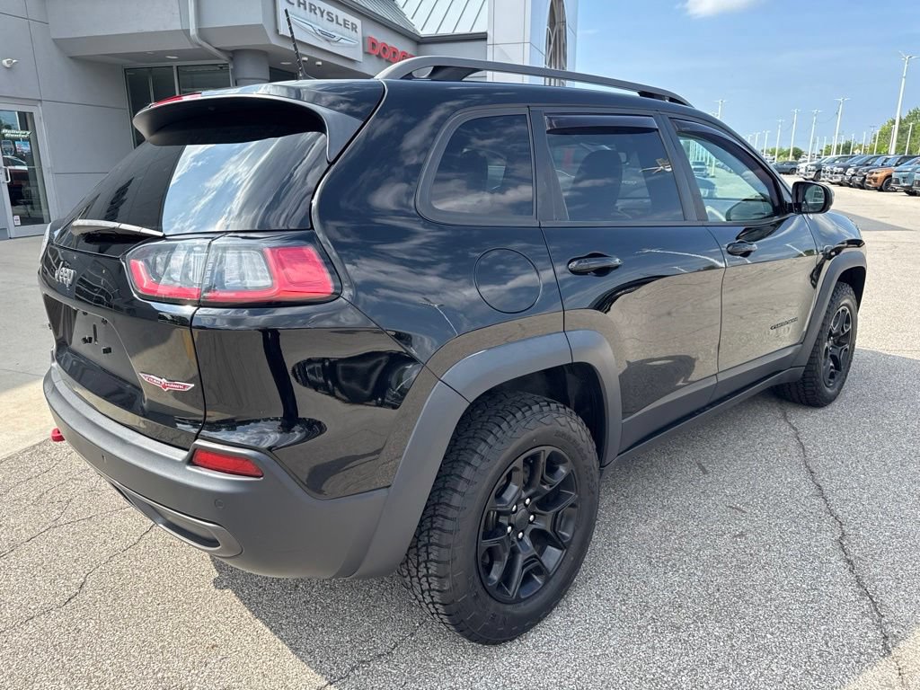 Used 2019 Jeep Cherokee Trailhawk w/ Cold Weather Group AWD/4WD image 5