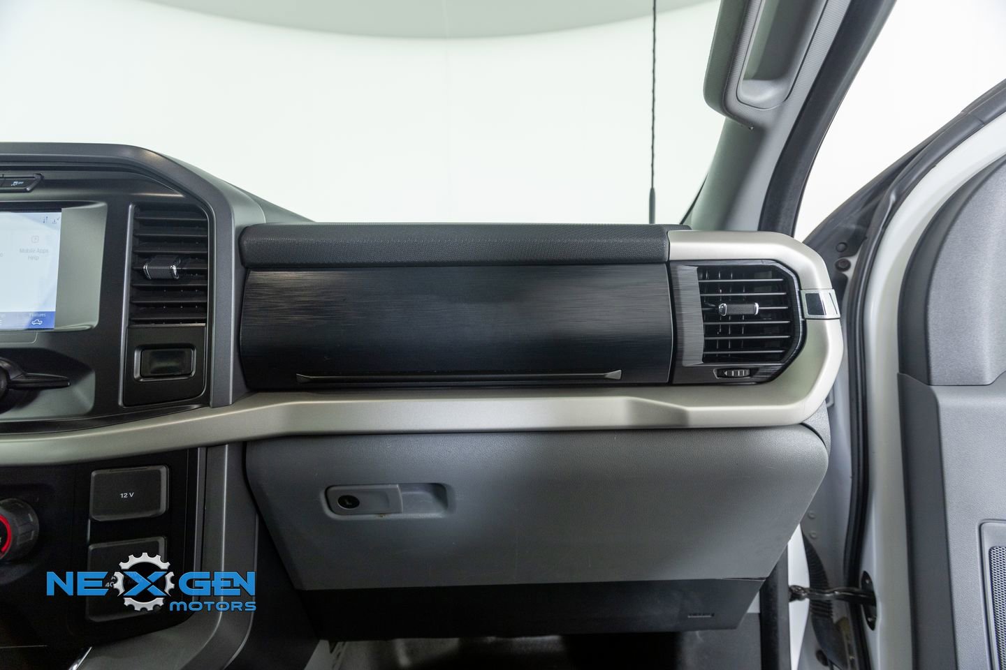 Used 2021 Ford F150 XLT w/ Trailer Tow Package AWD/4WD image 41