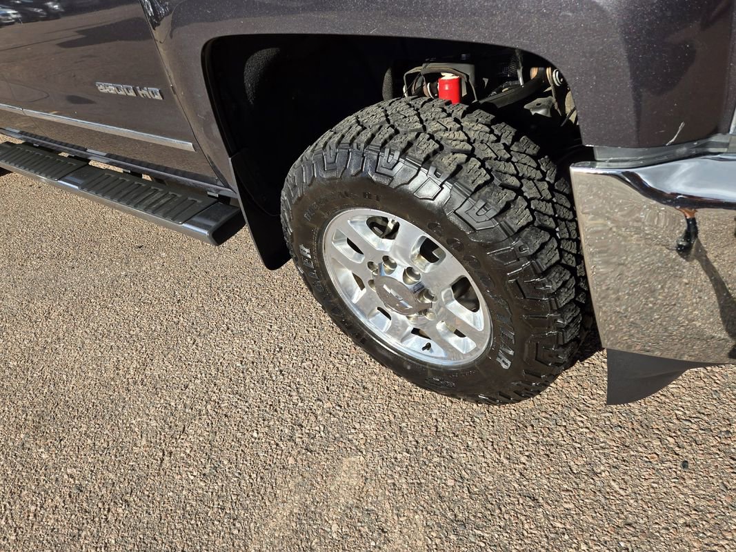 Used 2015 Chevrolet Silverado 2500 LTZ w/ Duramax Plus Package image 12