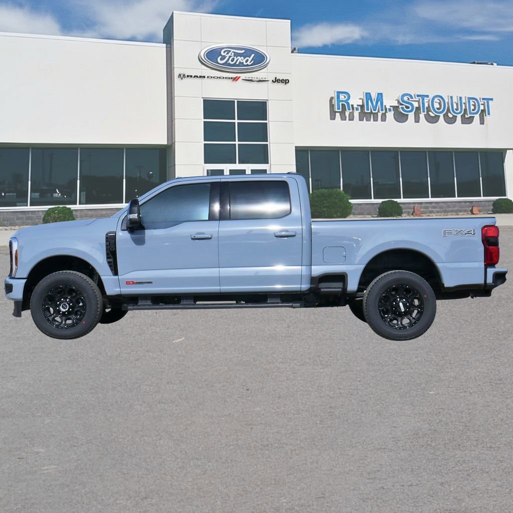 New 2026 Ford F250 Lariat w/ Black Appearance Package image 8