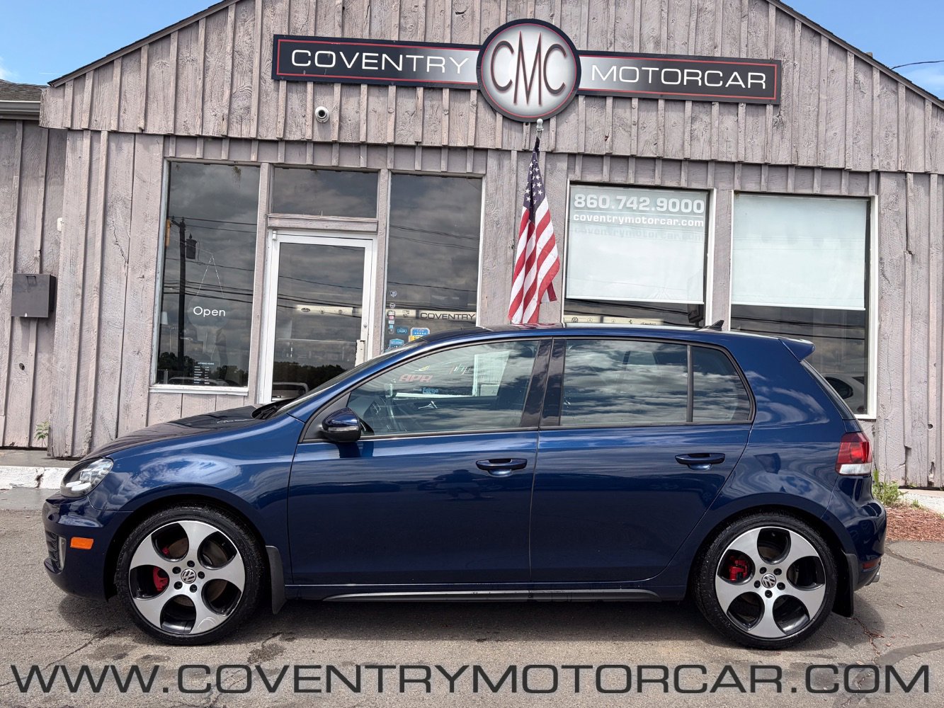 Used 2012 Volkswagen Golf 4-Door FWD image 1