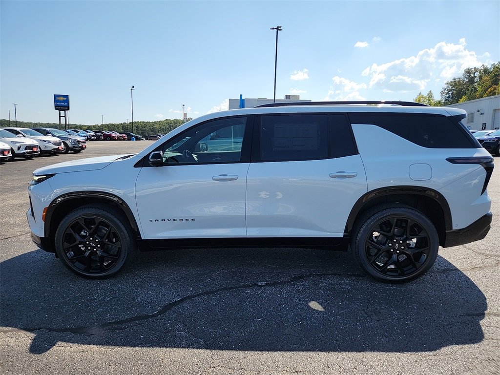 New 2026 Chevrolet Traverse RS image 5
