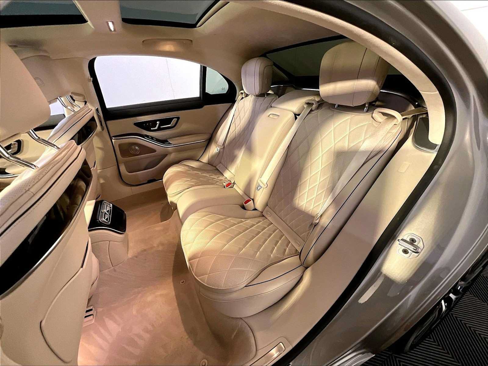 Used 2024 Mercedes-Benz S 580 4MATIC Sedan image 24