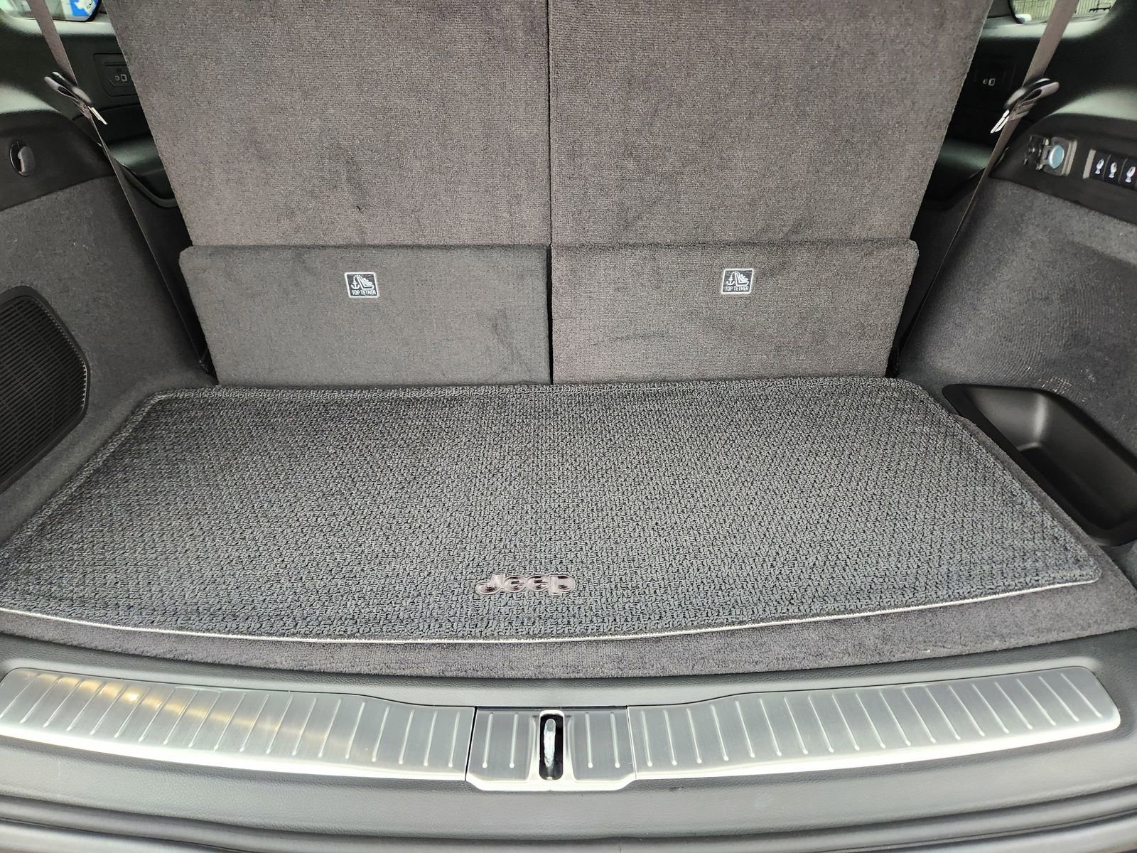 New 2025 Jeep Grand Cherokee L Summit w/ Obsidian Package image 27