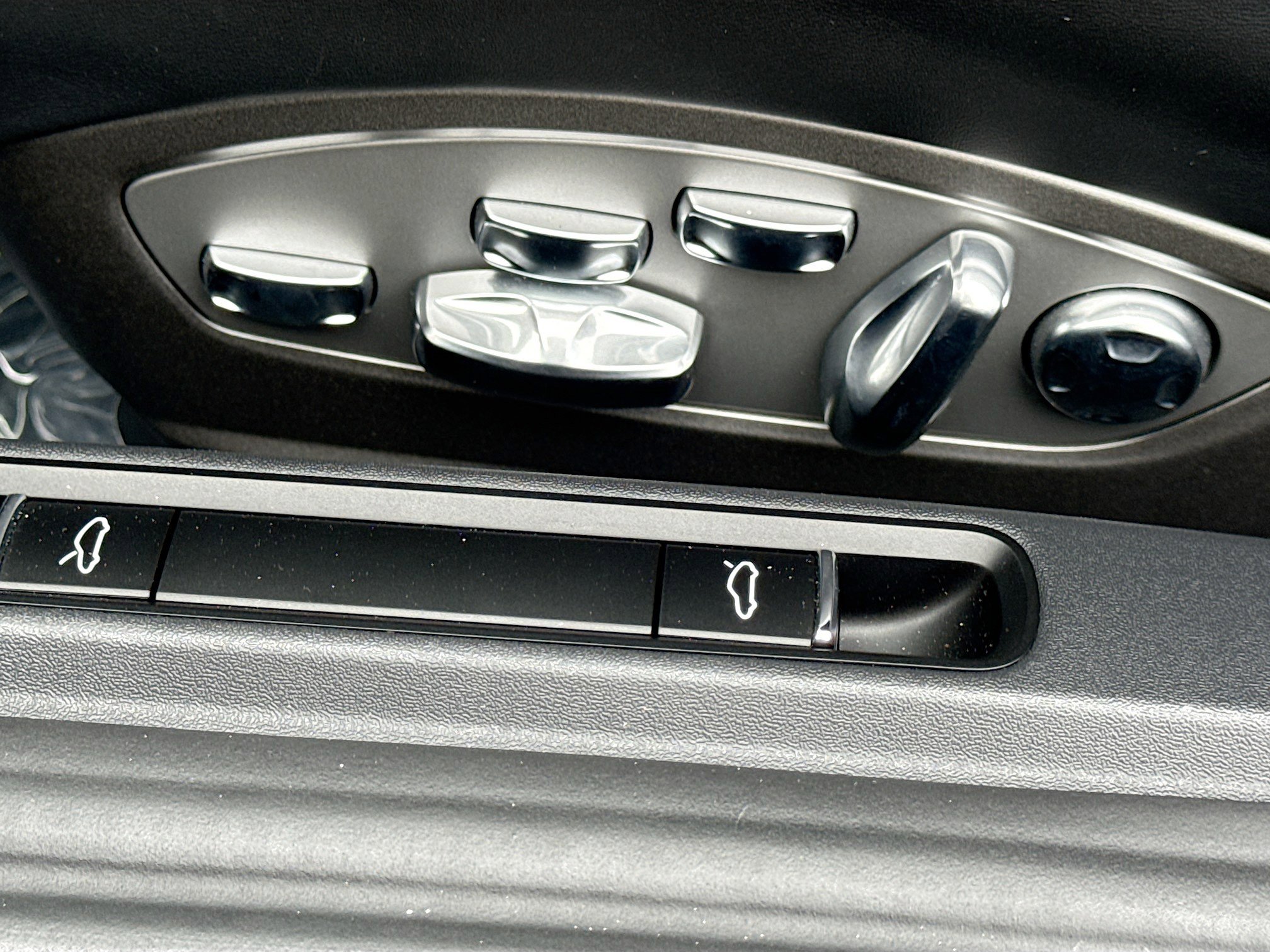 Used 2024 Porsche 718 Boxster S RWD image 22