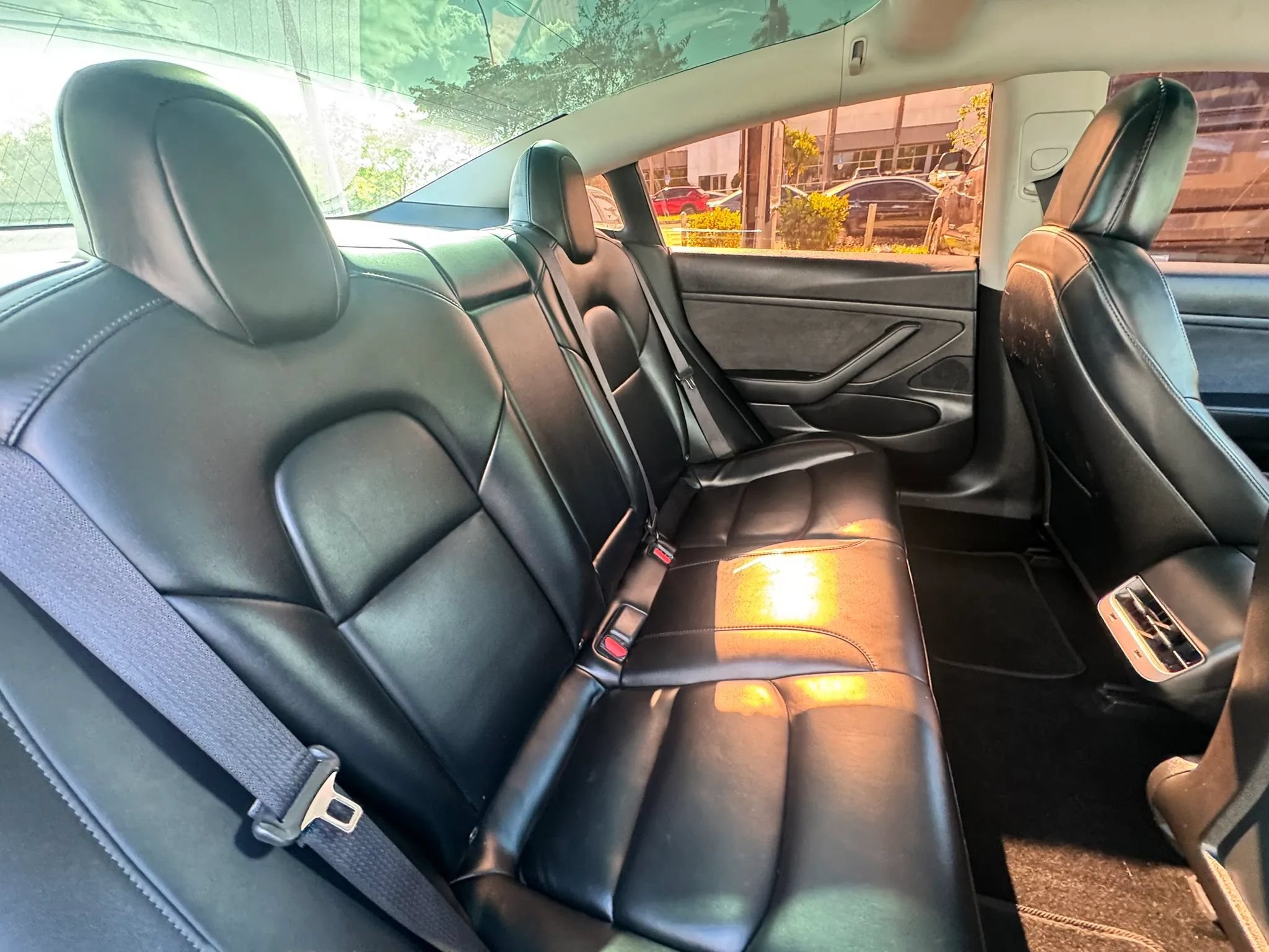 Used 2020 Tesla Model 3 Standard Range RWD image 25