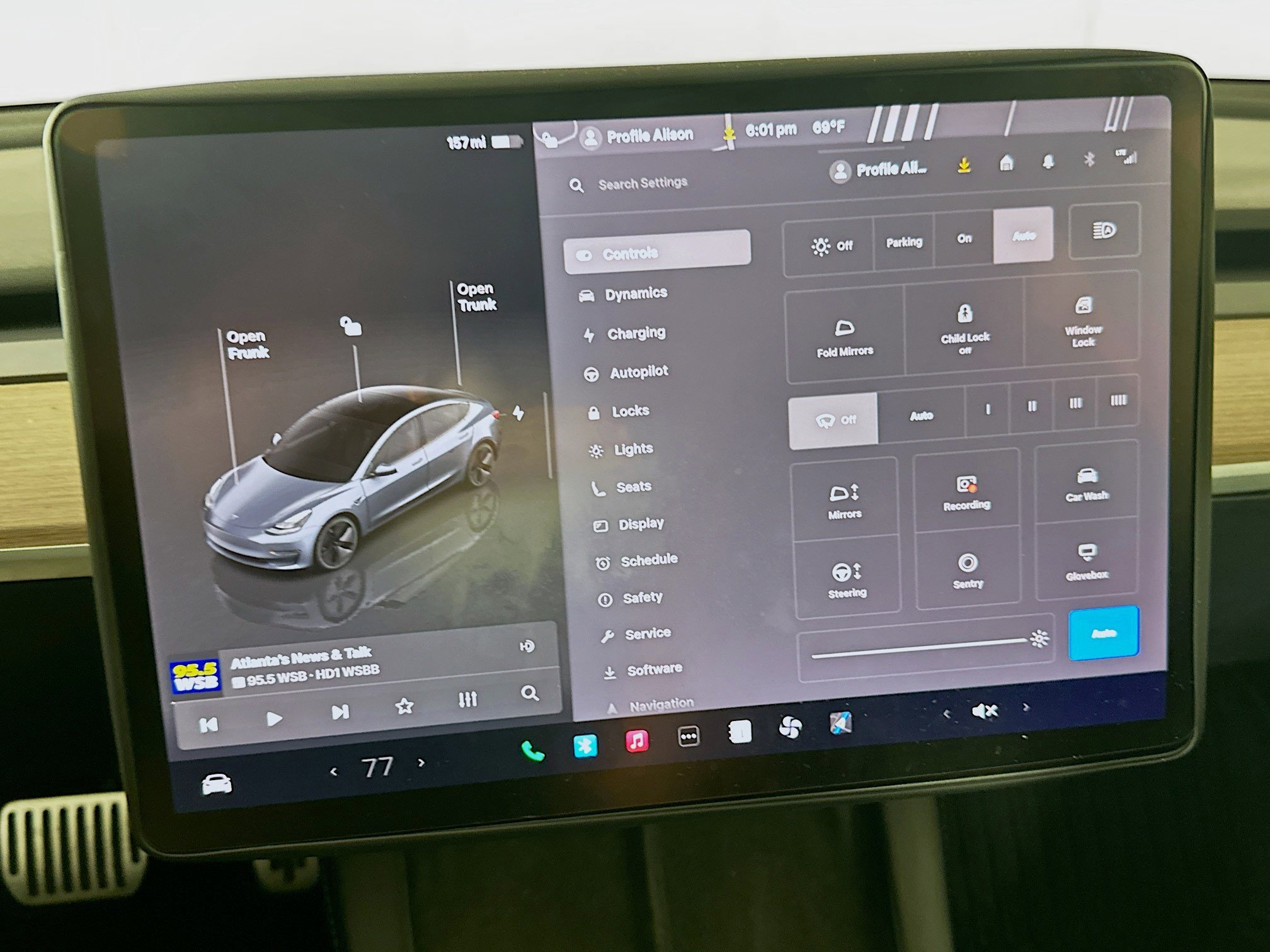 Used 2023 Tesla Model 3 Standard Range image 32