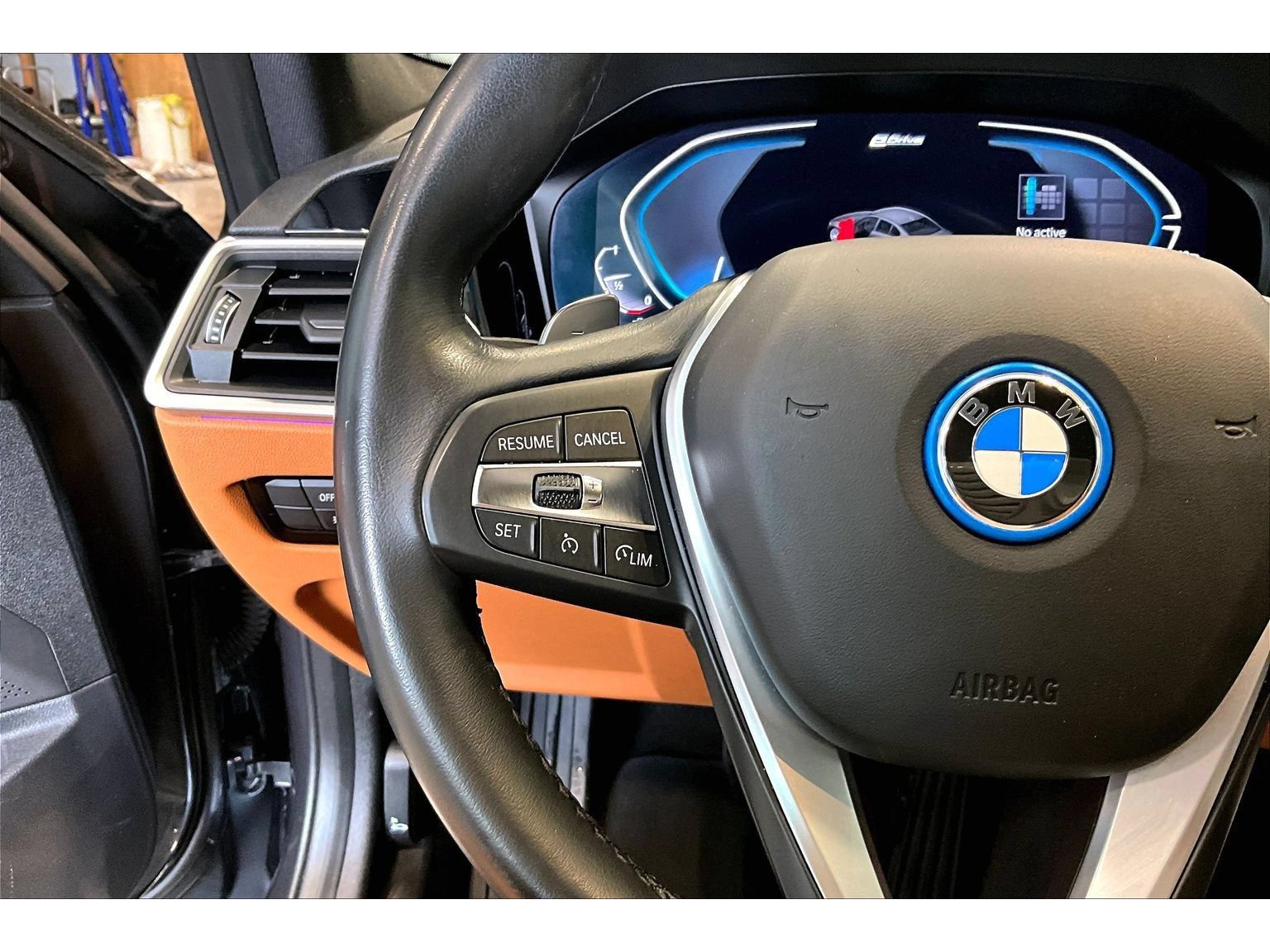 Used 2022 BMW 330e w/ Driving Assistance Package RWD image 10