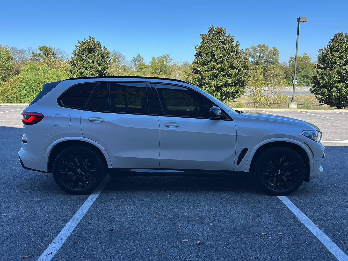 Used 2020 BMW X5 M50i w/ Executive Package AWD/4WD image 6
