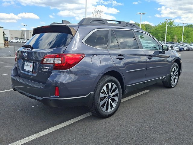 Used 2017 Subaru Outback 2.5i Limited AWD/4WD image 6