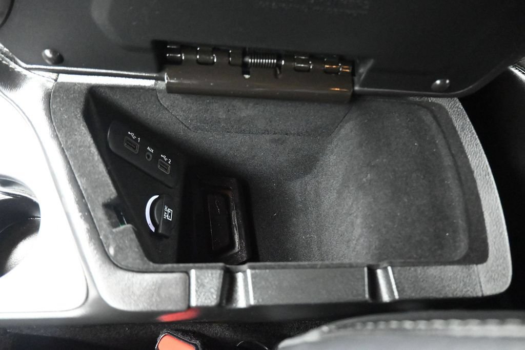 Used 2019 Dodge Challenger GT w/ Plus Package RWD image 23