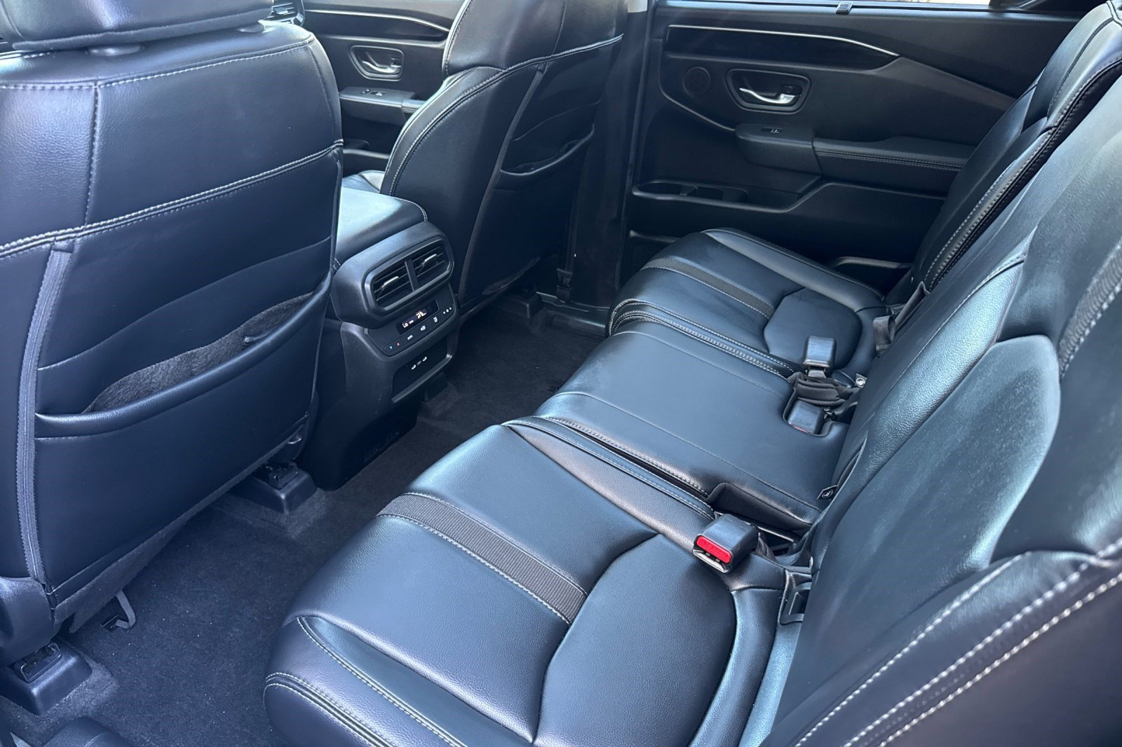 Certified 2025 Honda Pilot Touring image 28