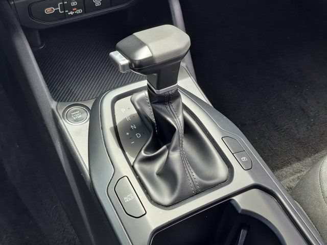 Used 2025 Kia K4 FWD image 19