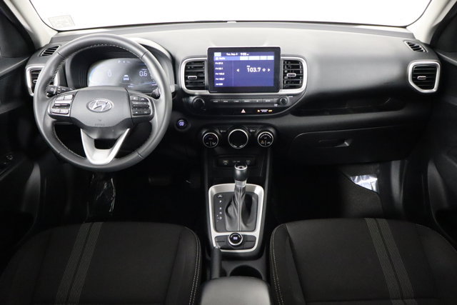 Used 2025 Hyundai Venue SEL FWD image 13