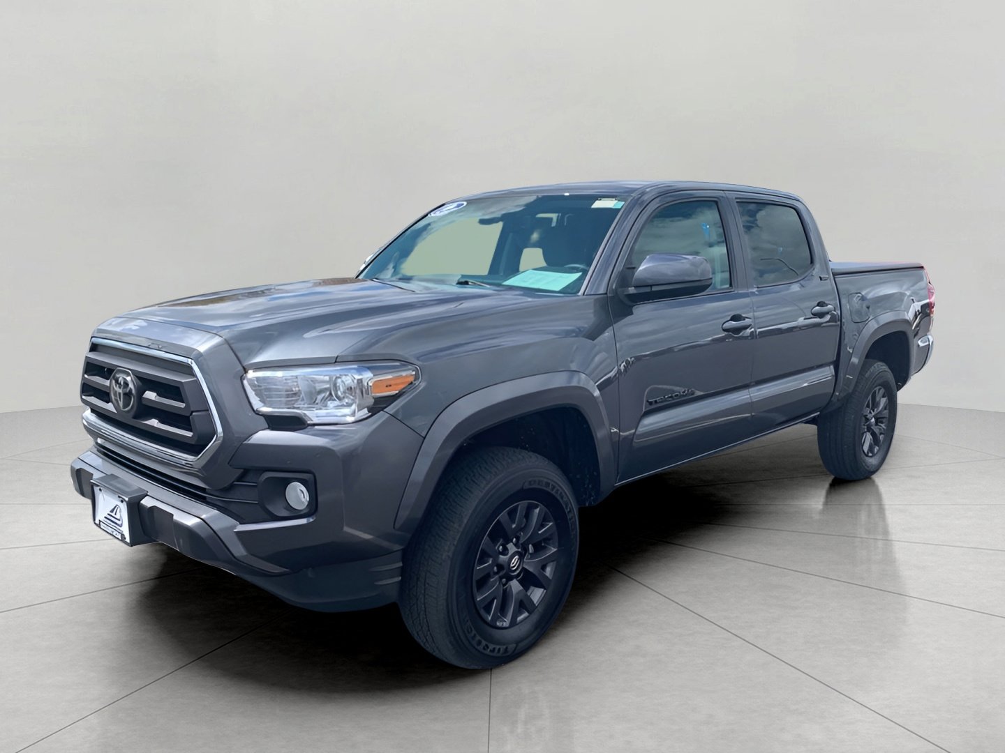 Used 2023 Toyota Tacoma SR5 AWD/4WD image 4