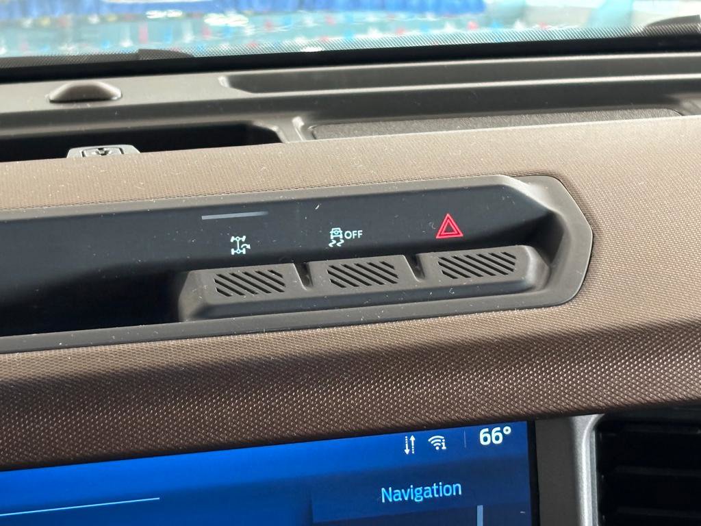 Used 2023 Ford Bronco Outer Banks image 19