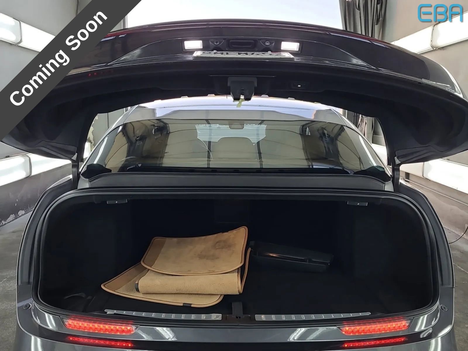 Used 2023 Lucid Air Grand Touring image 12