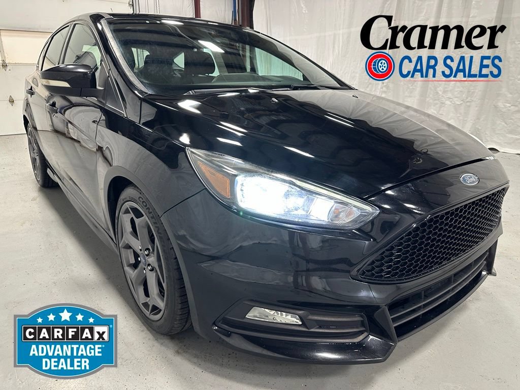 Used 2018 Ford Focus ST FWD image 1