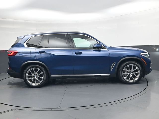 Used 2019 BMW X5 xDrive50i w/ Premium Package 2 image 3