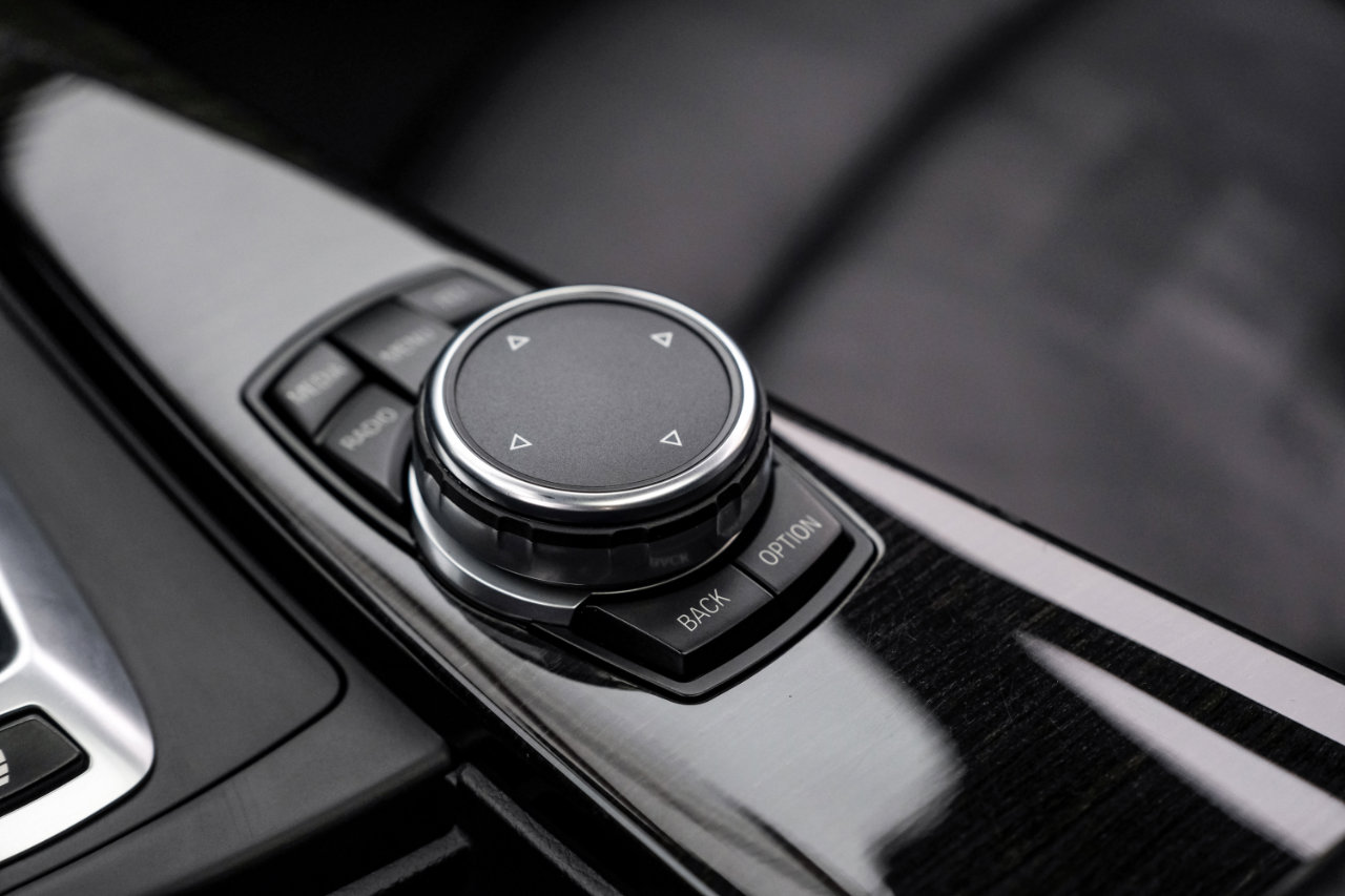 Used 2015 BMW M4 Coupe w/ Executive Package image 26