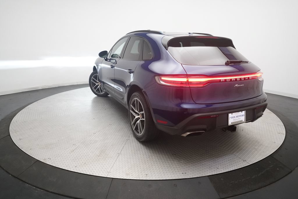 Certified 2022 Porsche Macan AWD/4WD image 34