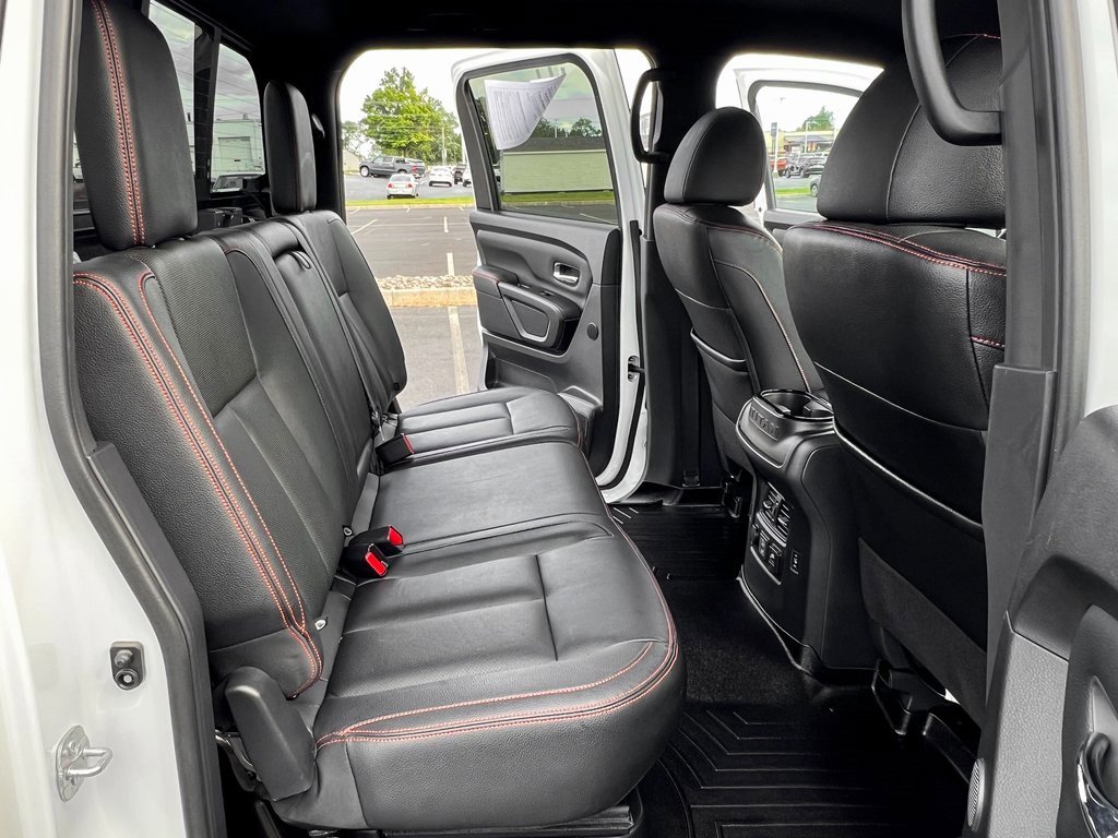 Used 2022 Nissan Titan PRO-4X w/ Pro-4x Convenience Package image 19