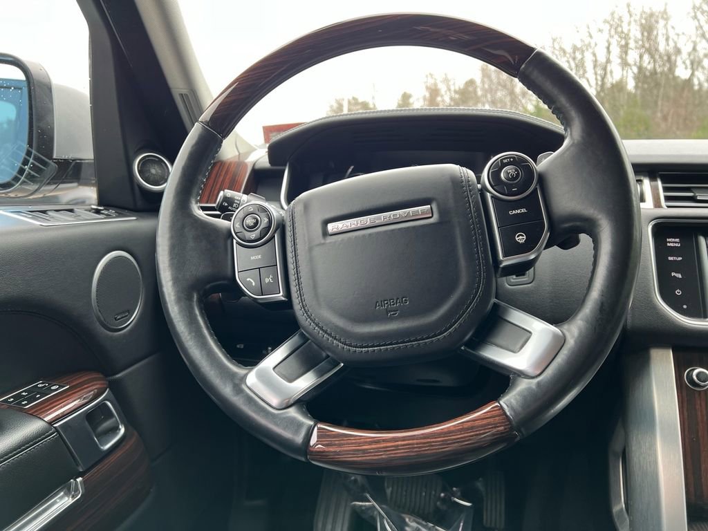 Used 2015 Land Rover Range Rover image 23
