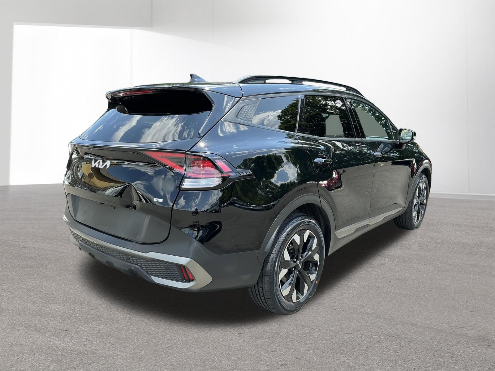 Certified 2023 Kia Sportage X-Line w/ X-Line Premium Package AWD/4WD image 3