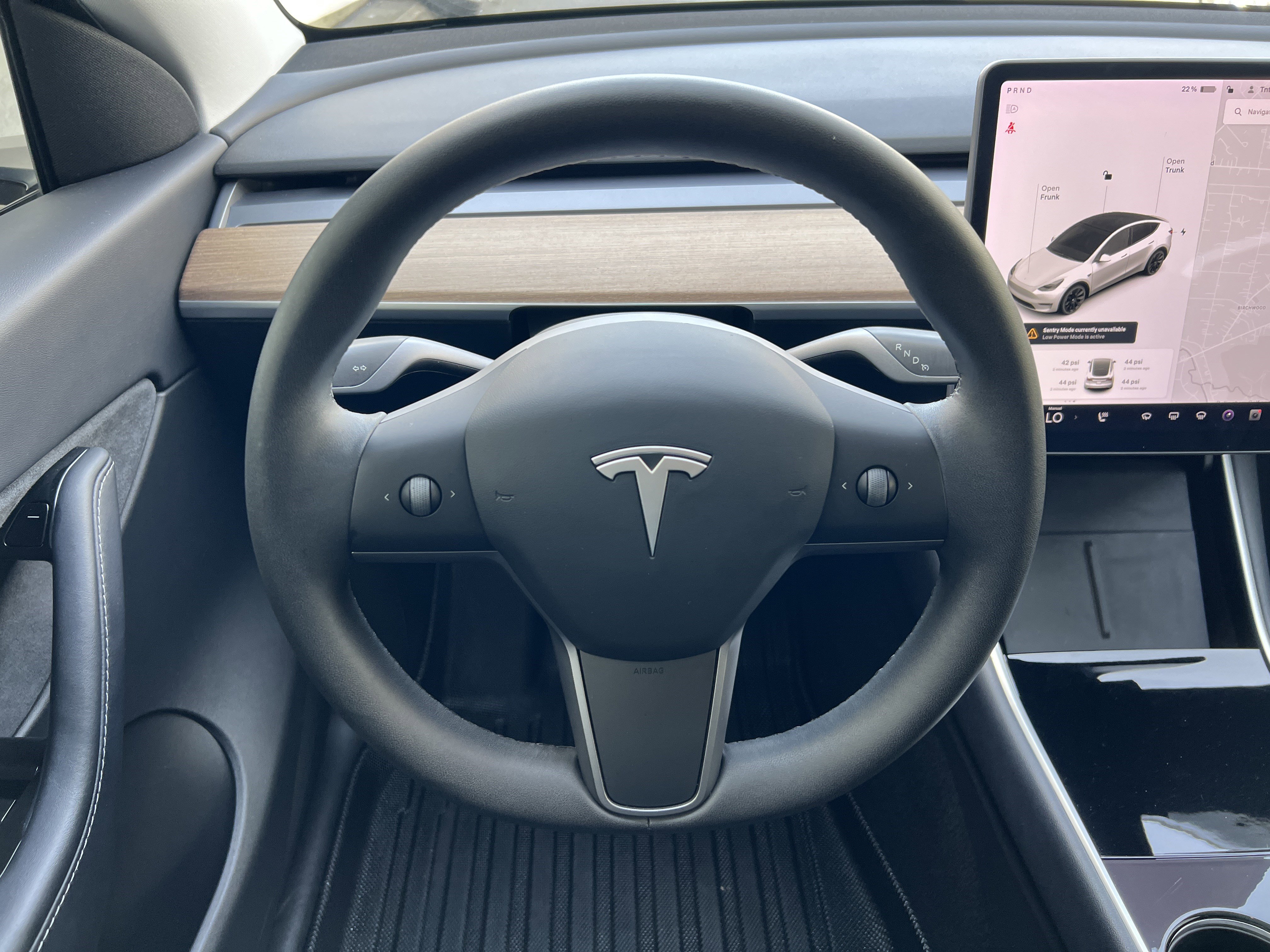 Used 2020 Tesla Model Y Long Range image 26