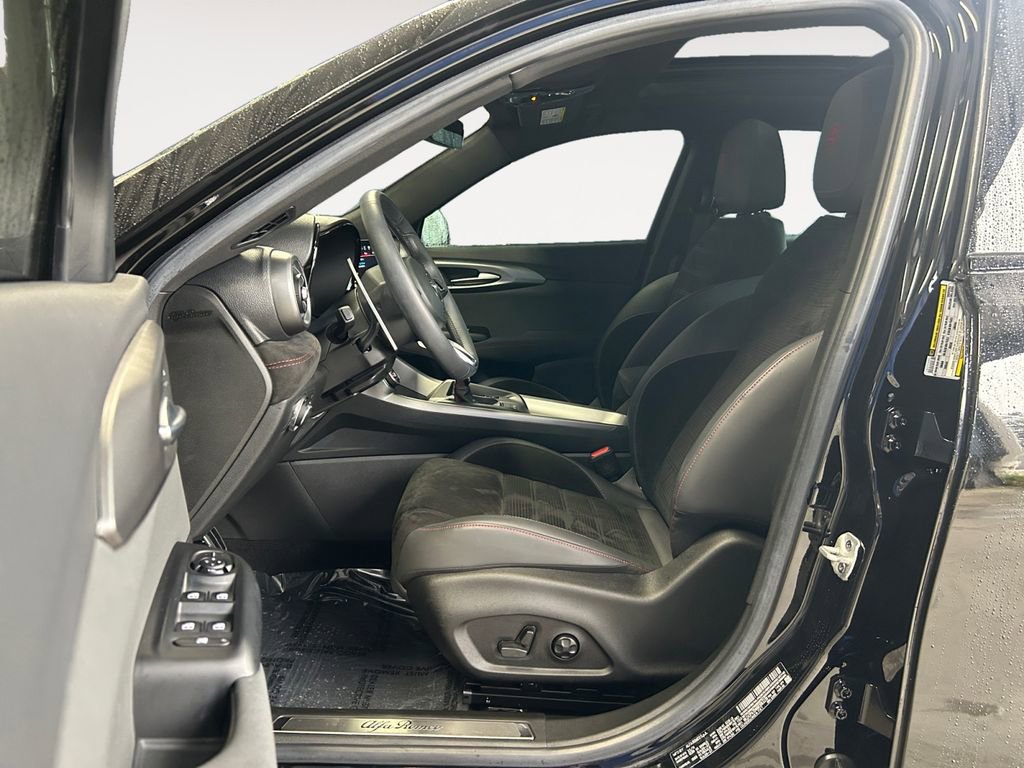 Used 2024 Alfa Romeo Tonale Veloce image 15