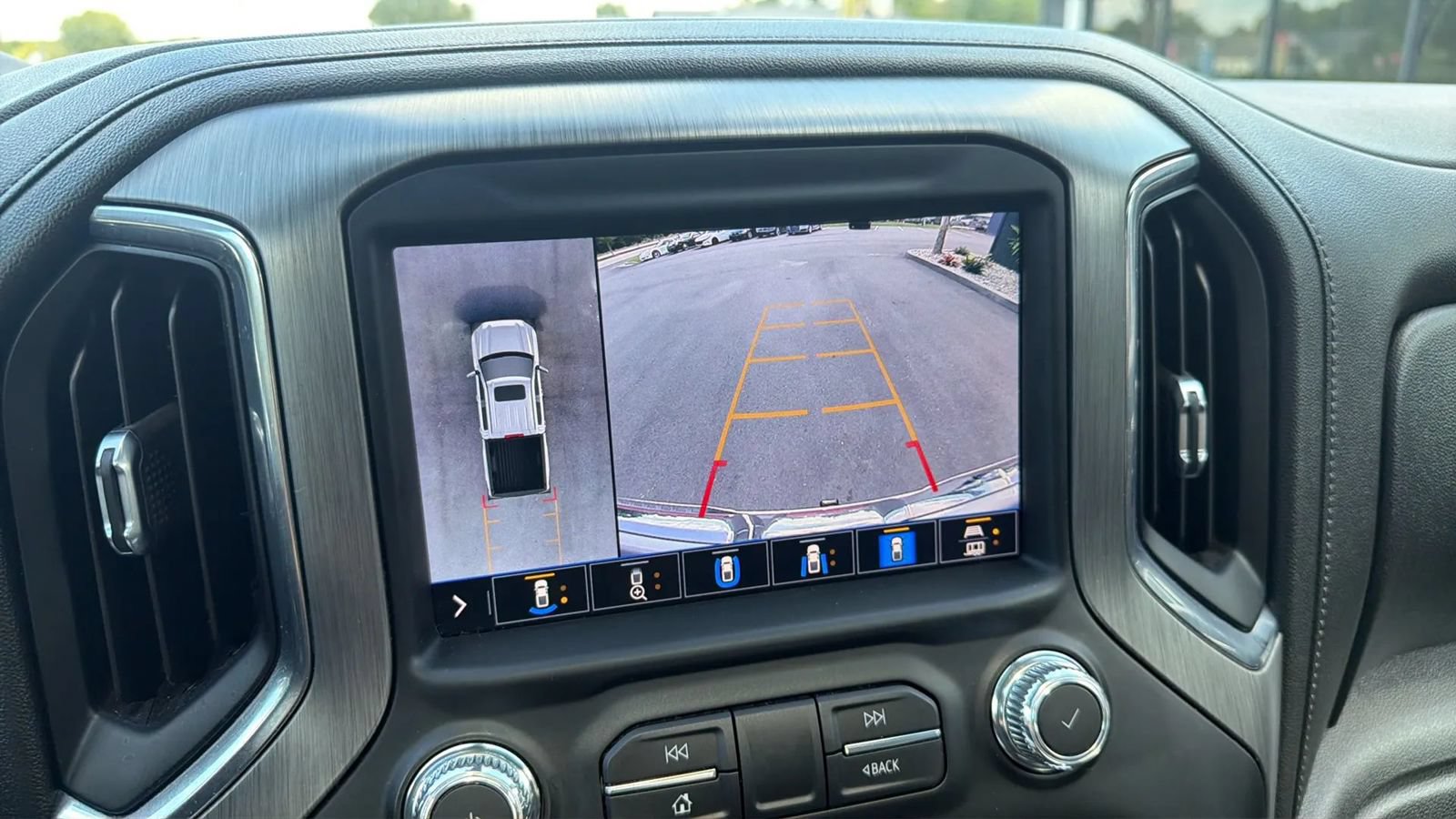 Used 2020 GMC Sierra 1500 Denali w/ Denali Ultimate Package AWD/4WD image 25