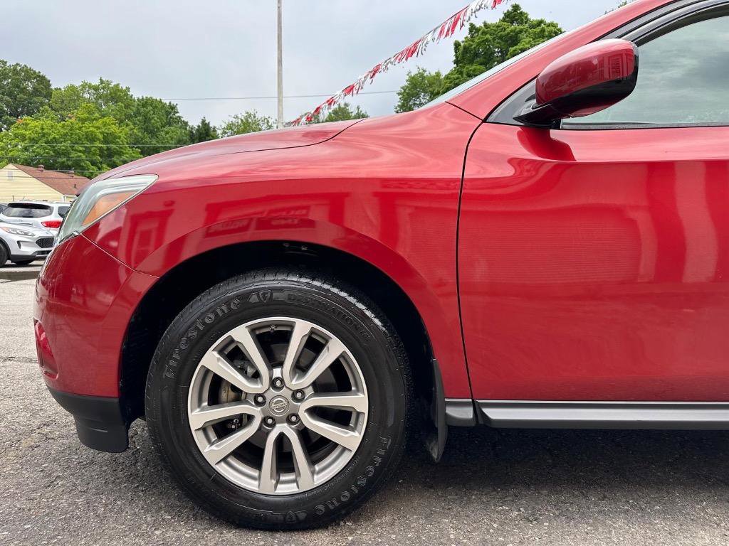 Used 2015 Nissan Pathfinder S FWD image 10