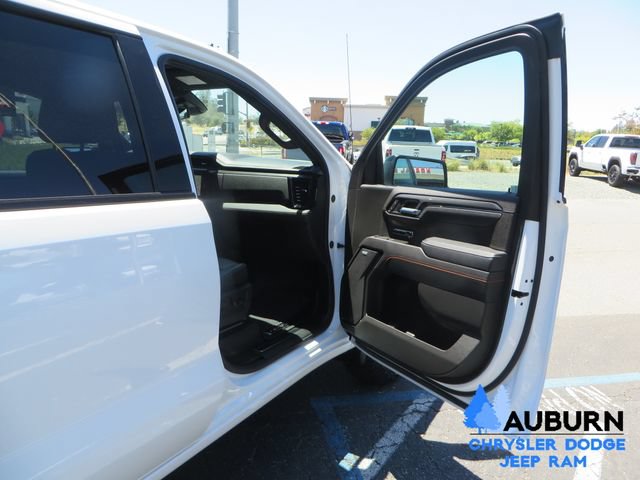 Used 2025 GMC Sierra 1500 AT4 AWD/4WD image 48