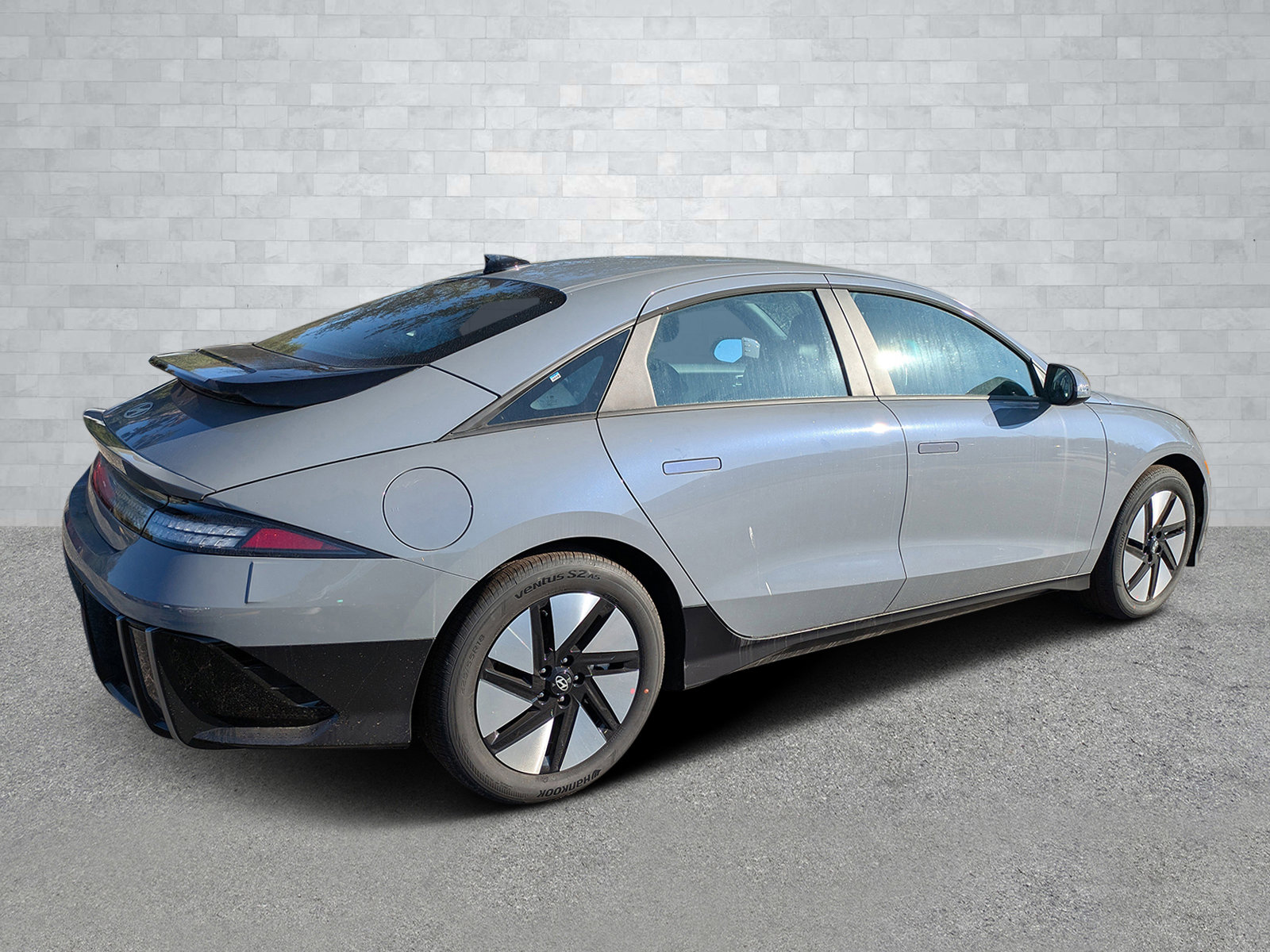 New 2025 Hyundai Ioniq 6 SE image 5