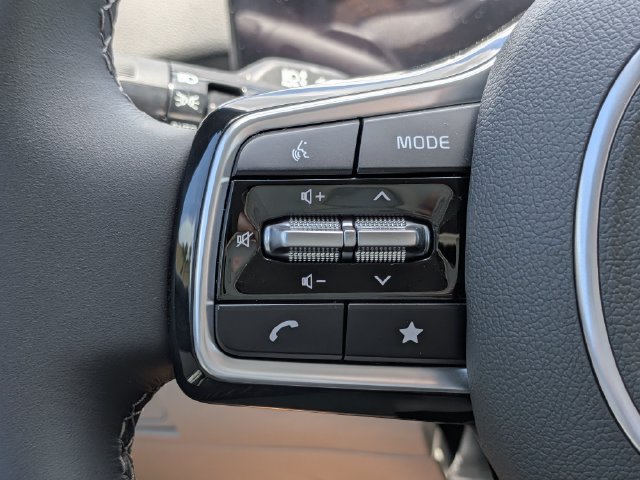 Used 2025 Kia Sorento EX FWD image 24