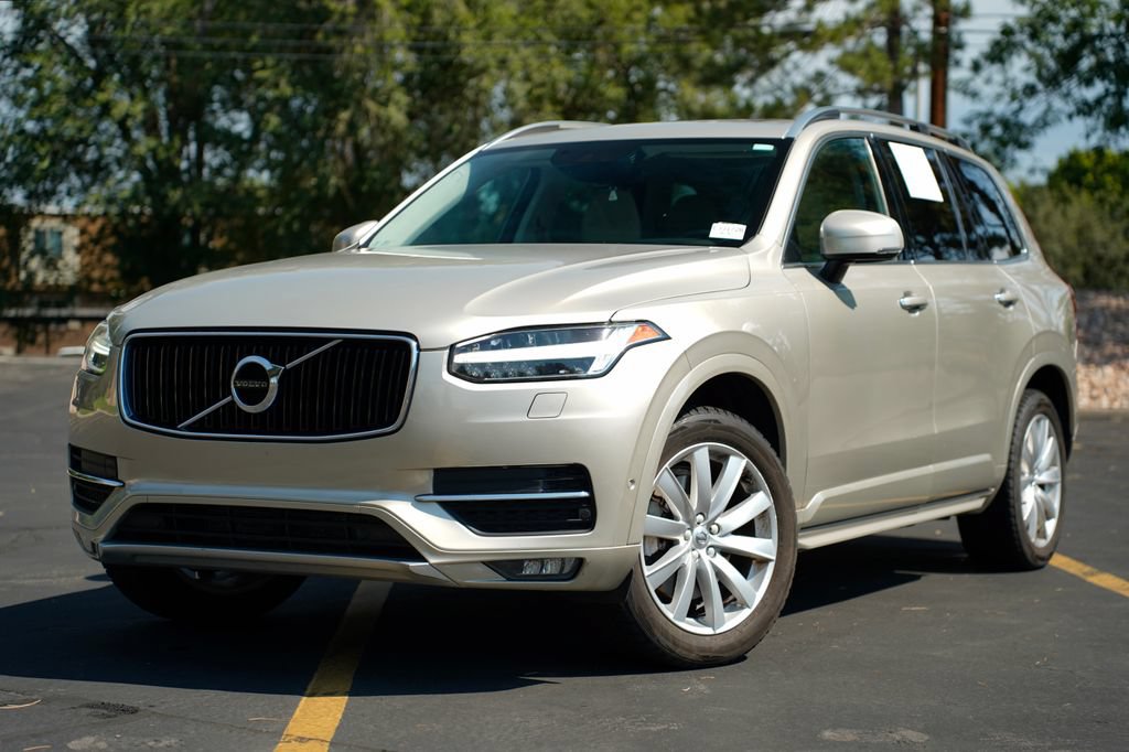 Used 2016 Volvo XC90 T6 Momentum w/ Momentum Plus Package AWD/4WD image 1