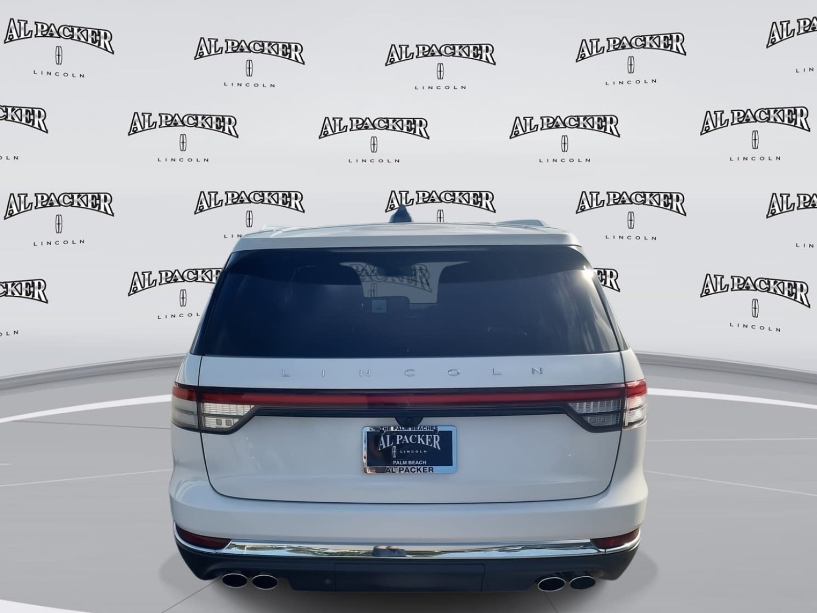 New 2026 Lincoln Aviator 2WD image 4