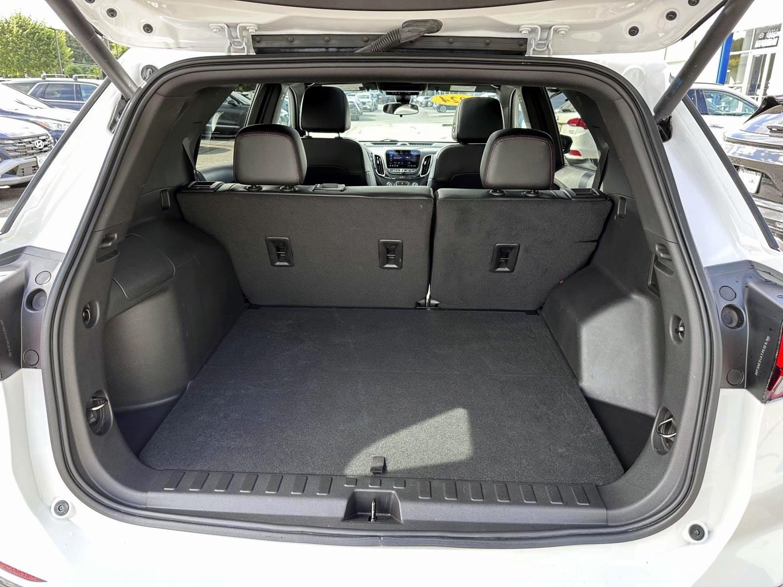 Used 2024 Chevrolet Equinox RS w/ RS Leather Package AWD/4WD image 7
