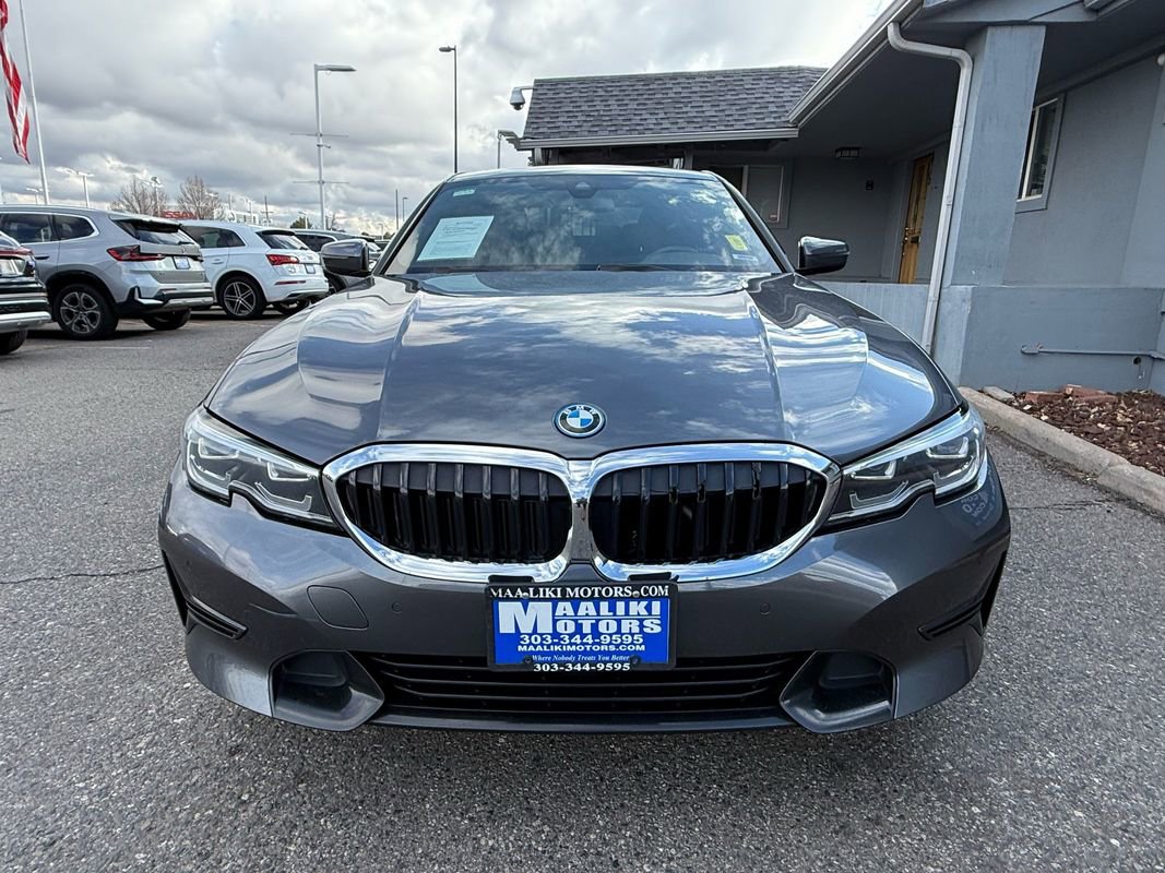 Used 2022 BMW 330e xDrive image 2