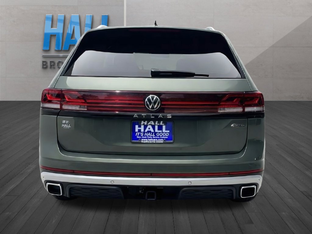 Certified 2026 Volkswagen Atlas Peak Edition AWD/4WD image 6