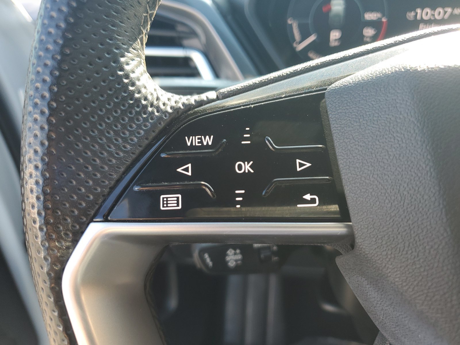 Used 2024 Audi Q4 e-tron Premium Plus w/ Premium Plus AWD/4WD image 29