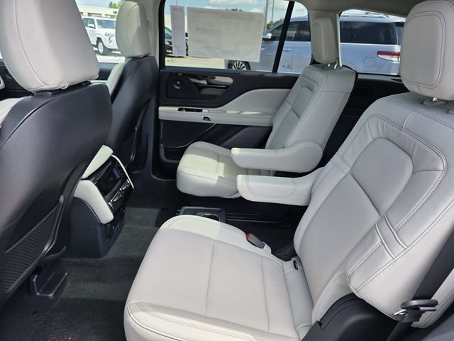 New 2026 Lincoln Aviator Reserve RWD image 8