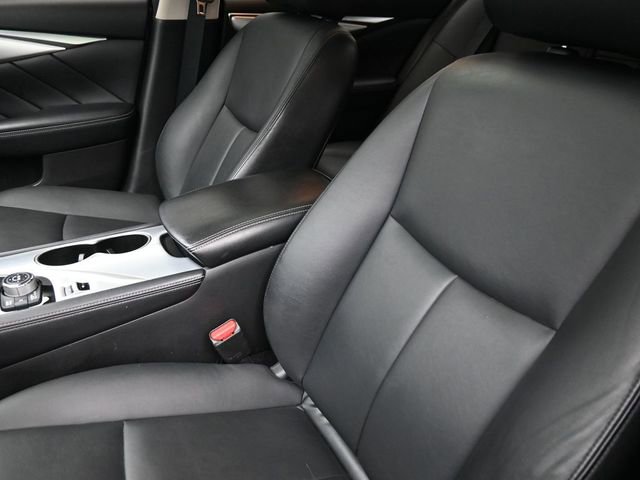 Used 2019 INFINITI Q50 Luxe w/ Essential Package (3.0T Luxe) image 17