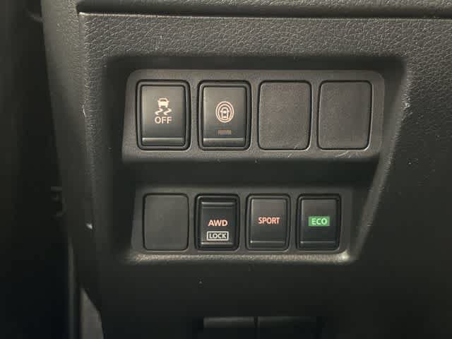 Used 2020 Nissan Rogue Sport S AWD/4WD image 19