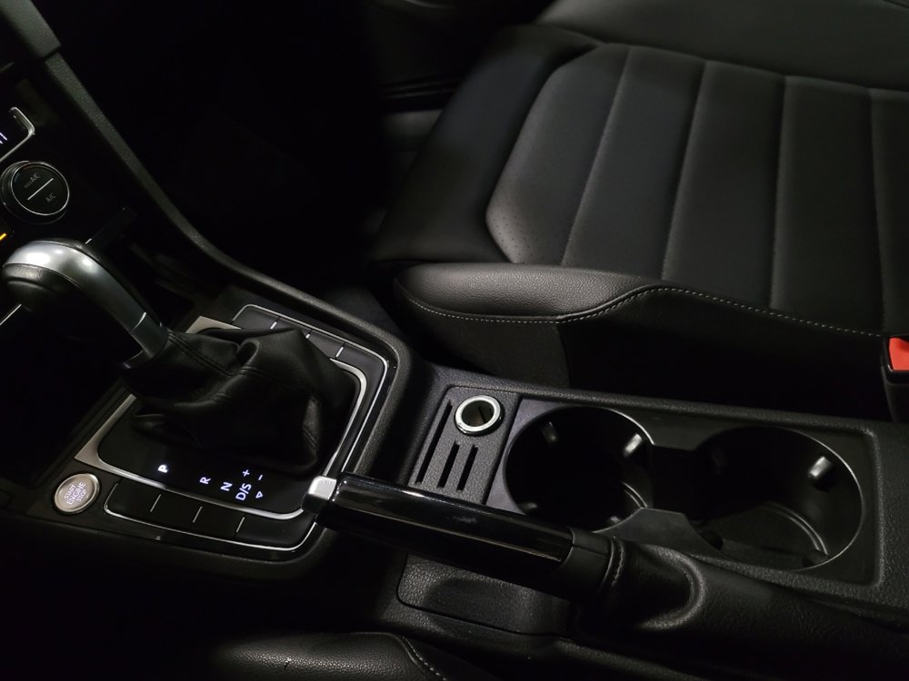 Used 2018 Volkswagen Golf SEL image 26