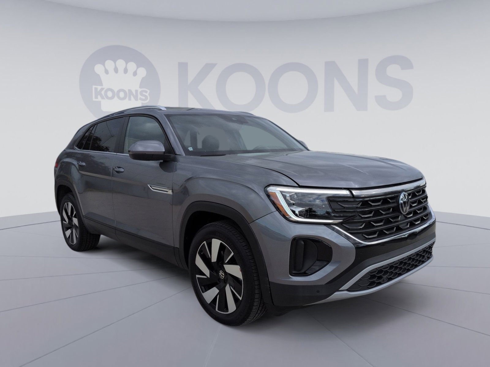 Used 2025 Volkswagen Atlas Cross Sport SE image 10