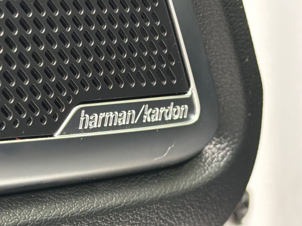 Used 2025 Kia Telluride SX Prestige image 36