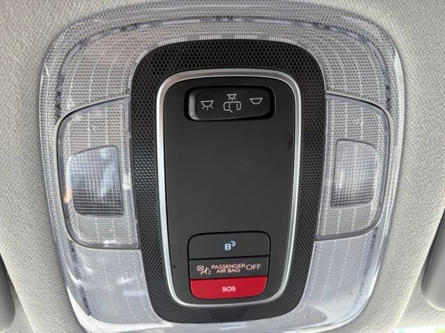 Used 2025 Hyundai Kona SEL AWD/4WD image 25
